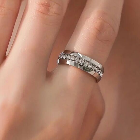 Silvery Crystal Men's Ring sz 10 - Picture 3 of 9